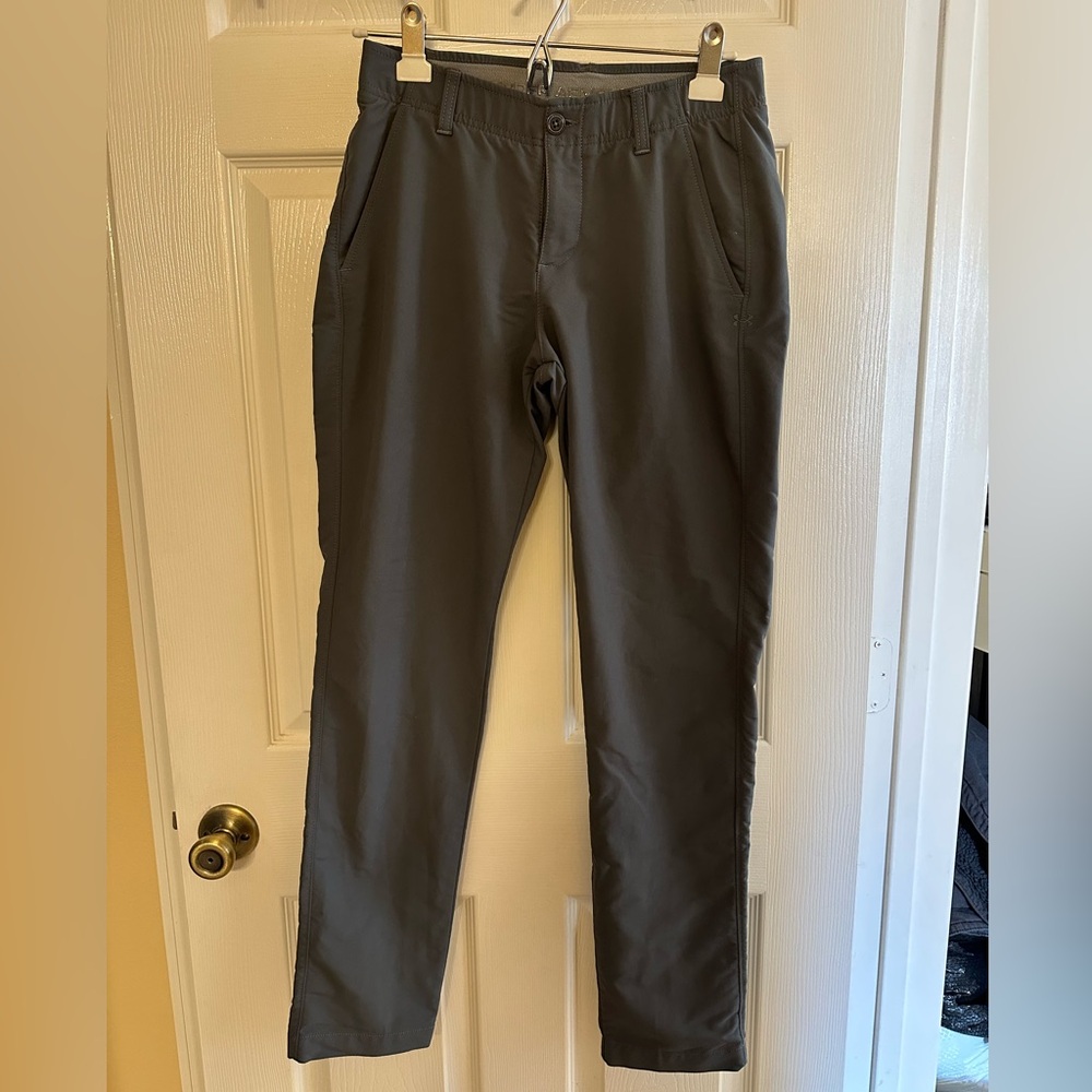 Under Armour Golfing pants, size 30x32